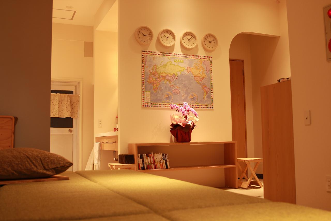 Guesthouse Coco Hiroshima Exterior photo